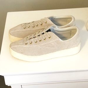 TRETORN Bold Perforated Platform Sneaker